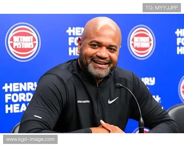 比克斯塔夫谈艾维首发定位以舒适度为核心布局球队进攻节奏