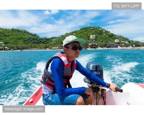 帆船毕焜谈海上的梦幻奇景